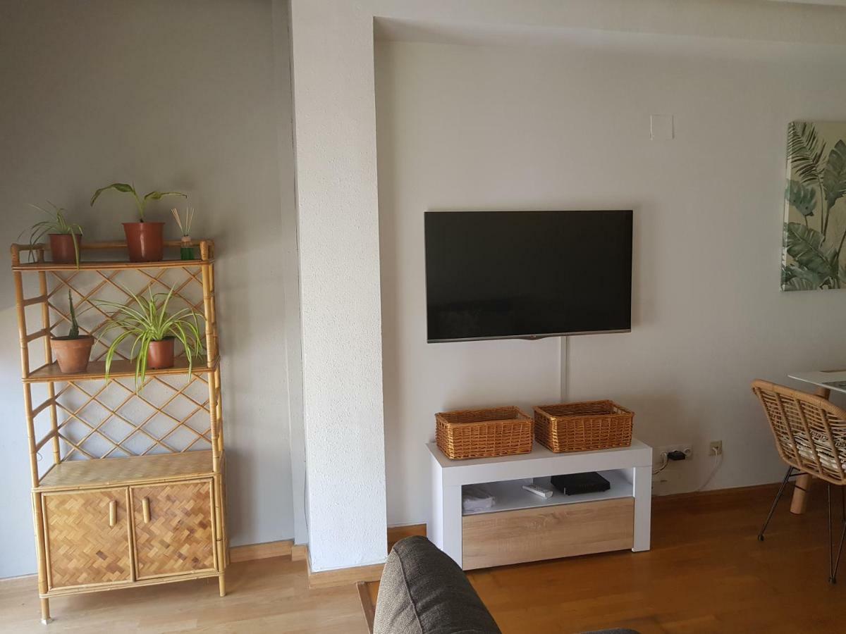 Calma House Apartment Zaragoza Bagian luar foto